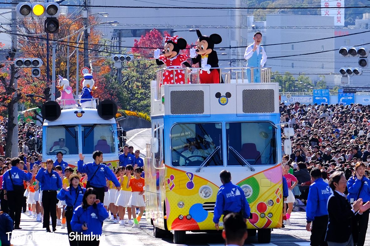 ダンスと夢の共演！徳島おどりフェスタで盛り上がるディズニーパレード